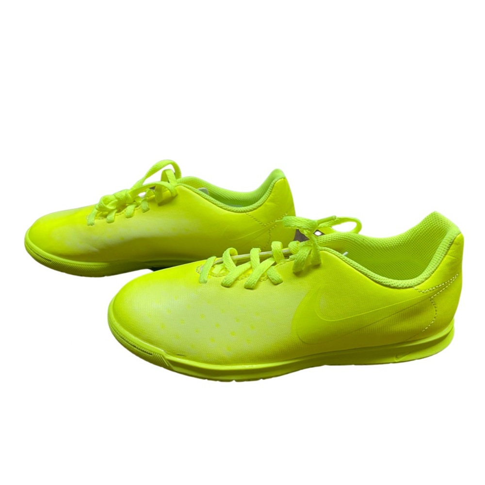Nike Jr Magistax Ola II IC indoor soccer shoes Volt Size 6y NEW without box